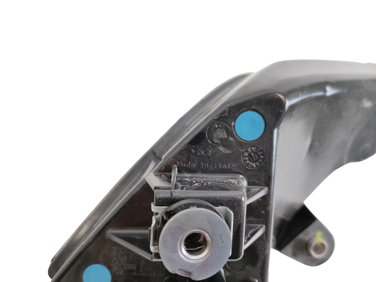 LAMBORGHINI Piloto Trasero Derecho Original 4T0945096