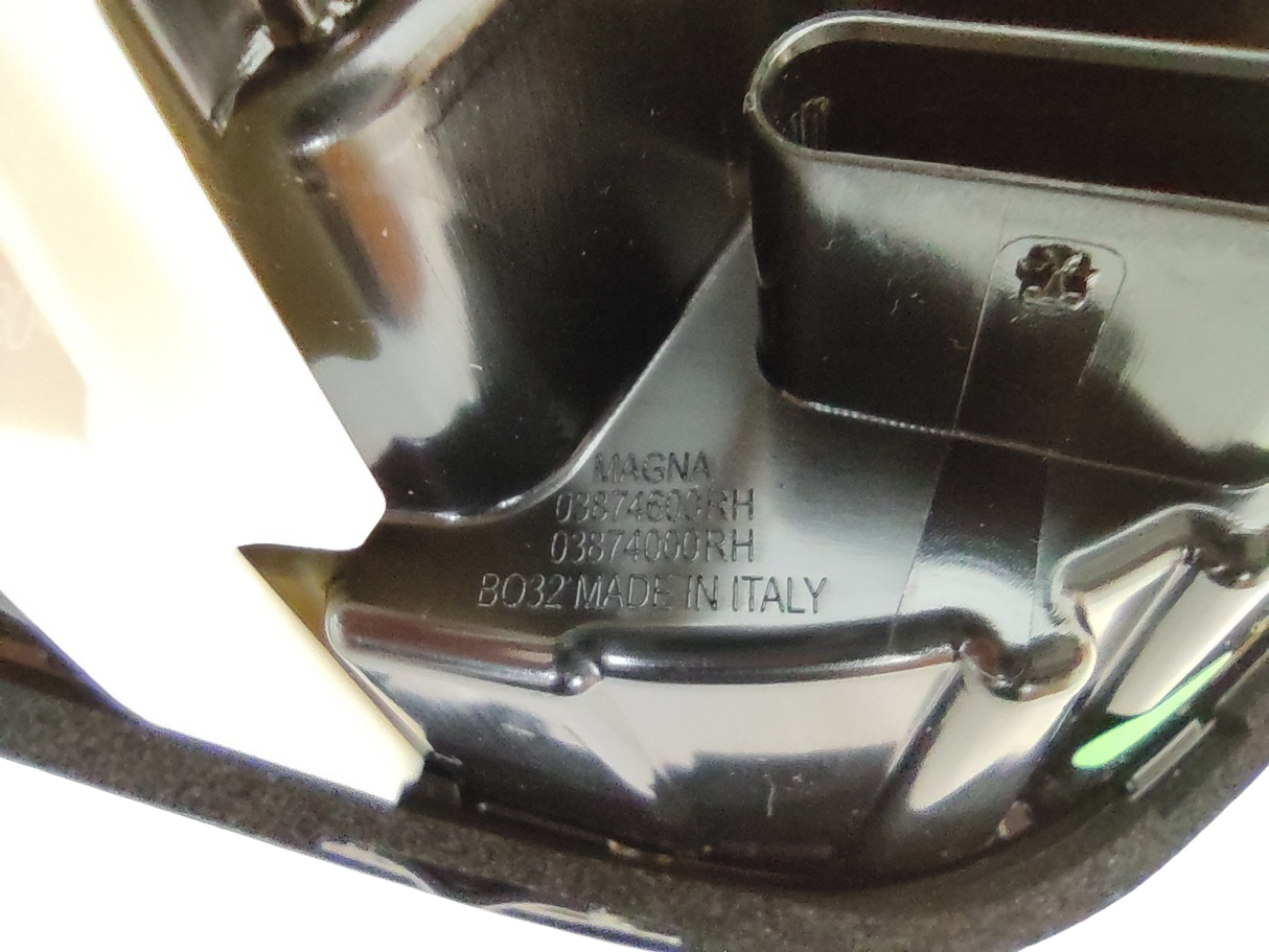 MASERATI GHIBLI M157R Luz trasera interior original Negro DX 06701596970