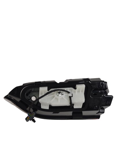 Fanale Posteriore INT. Sinistro MASERATI GRECALE 22> 6701573340 670296352