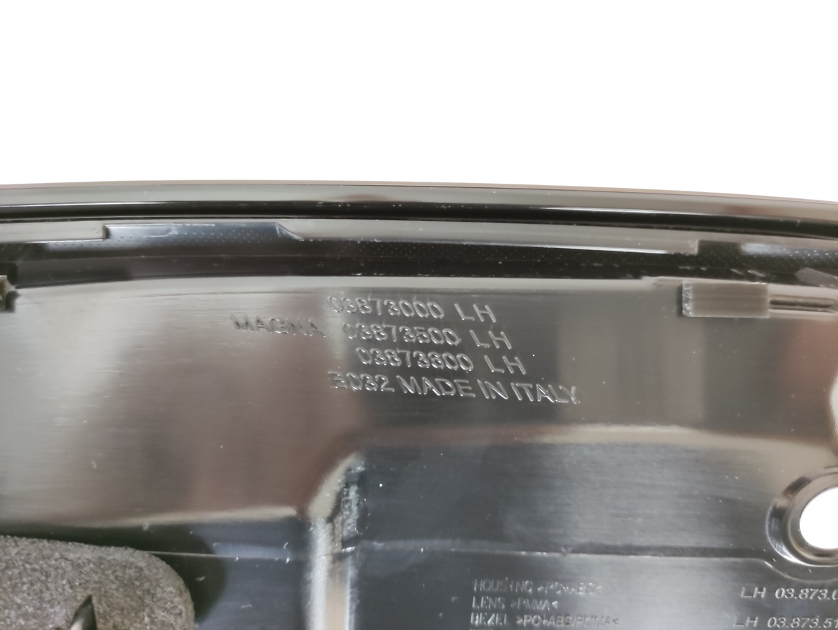 MASERATI GHIBLI M157R Luz trasera original 6701546090 exterior SX